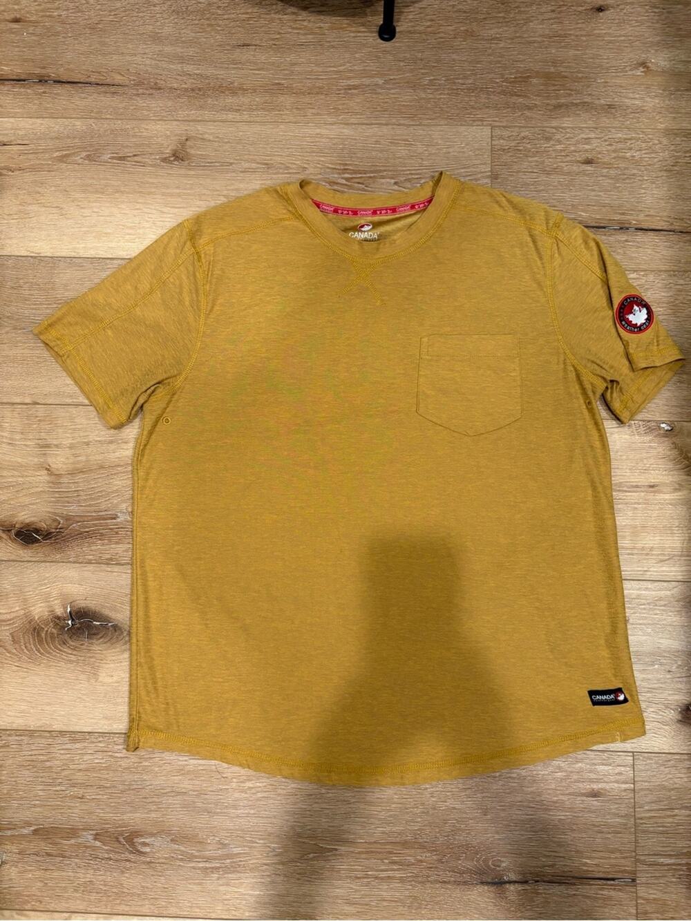 Canada WeatherGear Men's Mustard Pocket T‑Shirt Size M